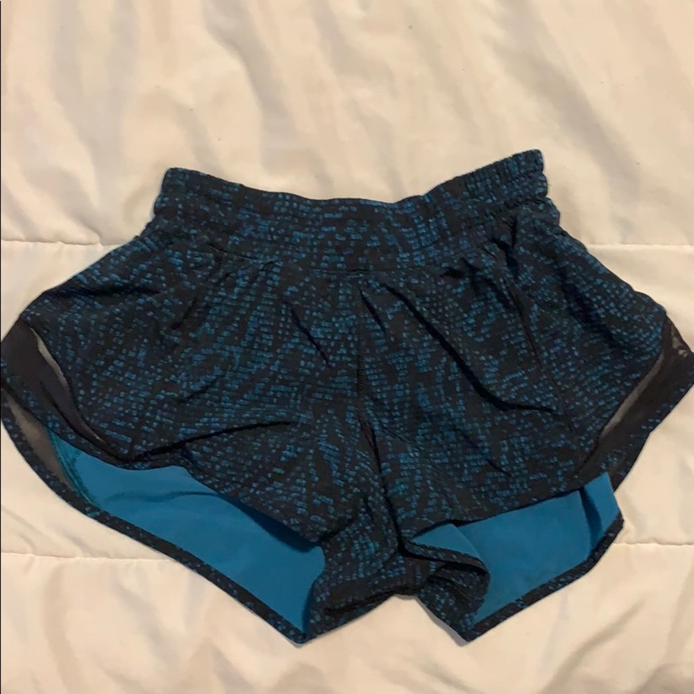 Lululemon Hotty Hot shorts size 4